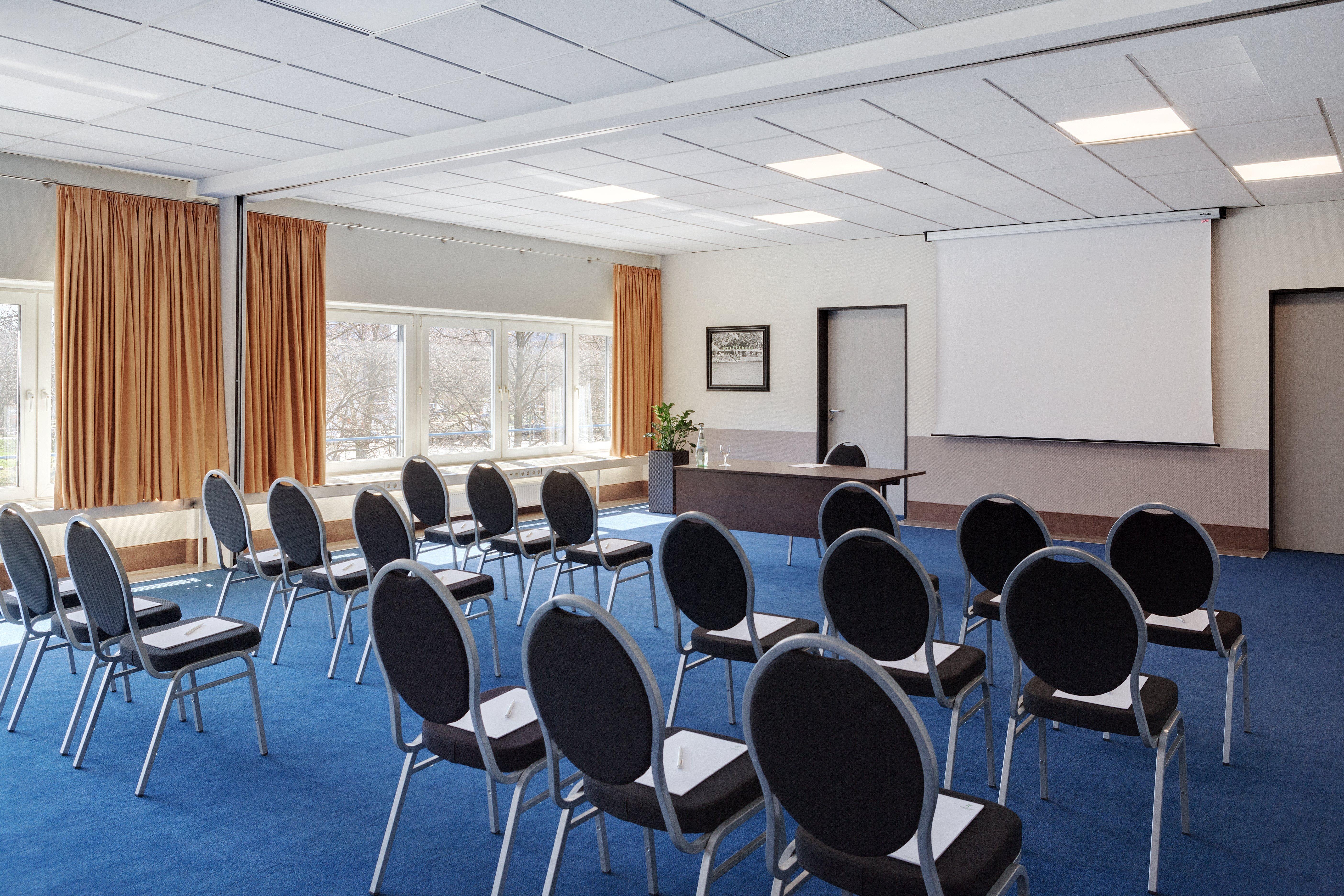 Hotel City-east Landsberger Allee 4*